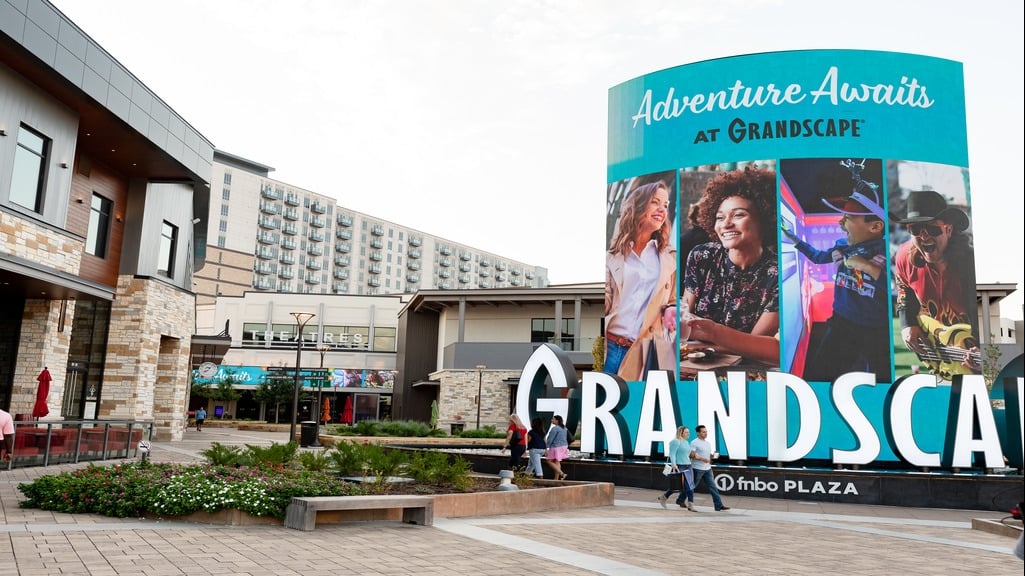 Live on the Stage: Graceland Ninjaz at Grandscape